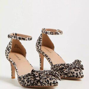 Torrid Pump Shoe - Satin Bow Leopard (WW)